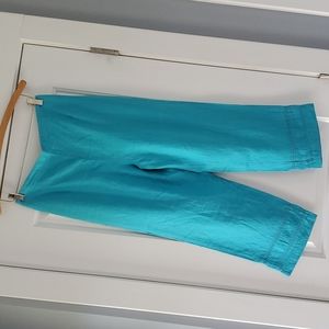 100% Linen turquoise capri pant!